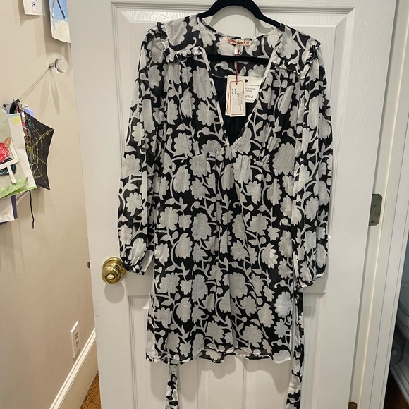 NWT Banjanan Dora Dress in Shadow Bloom Black and White - Picture 3 of 7
